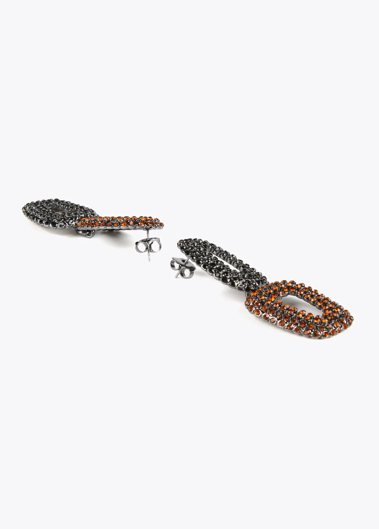 pendientes_dobles_con_piedras_3.webp Lola Casademunt Pendientes<Pendientes dobles con piedras NEGRO-MARRON