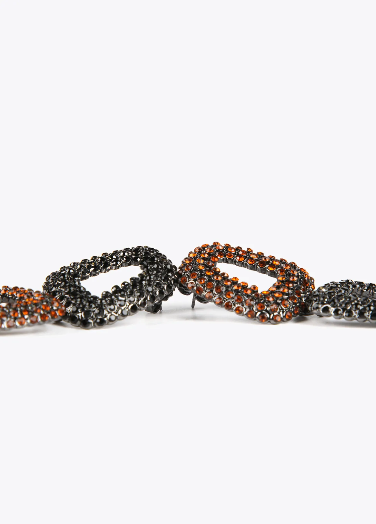 pendientes_dobles_con_piedras_4.webp Lola Casademunt Pendientes<Pendientes dobles con piedras NEGRO-MARRON