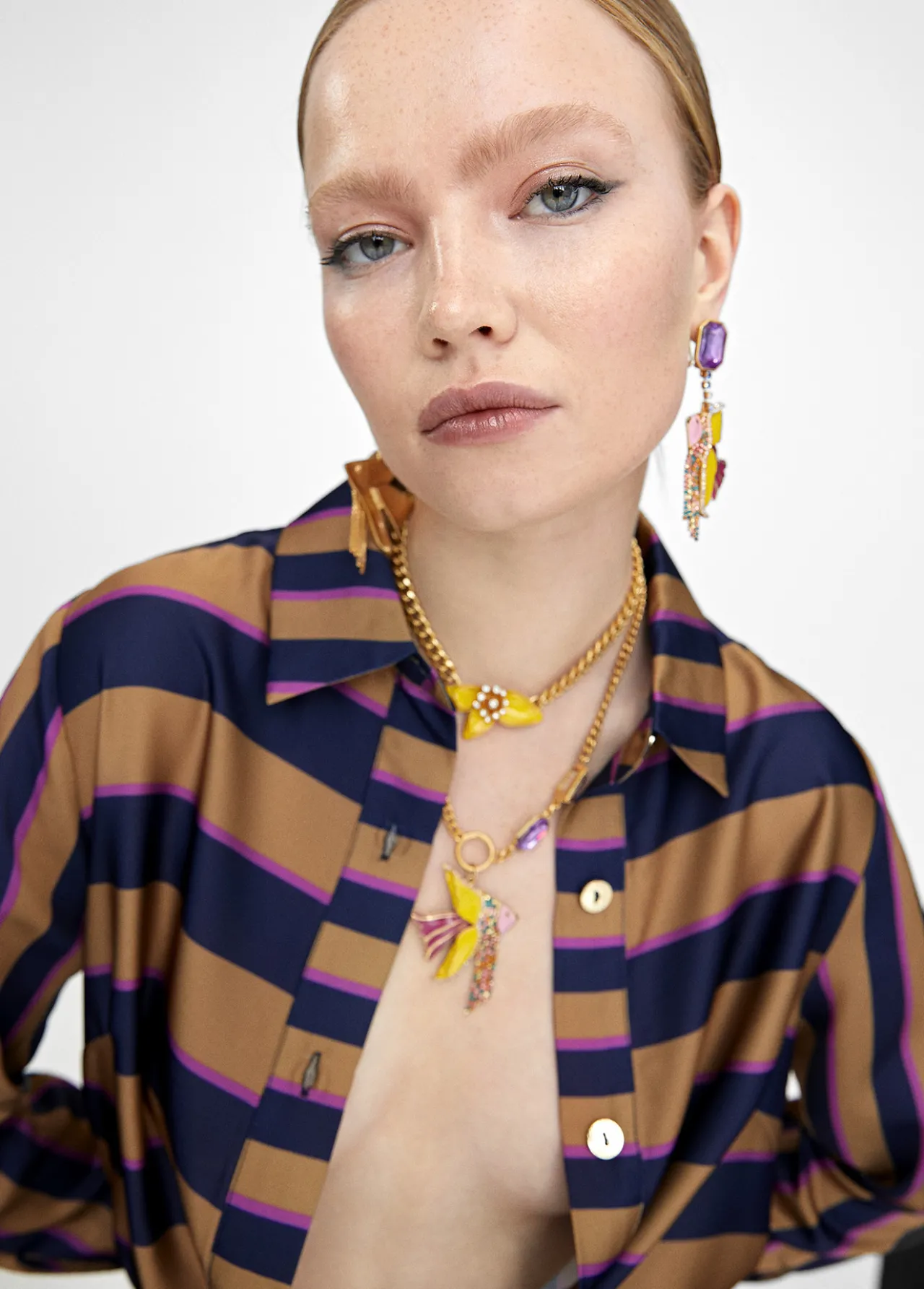 pendientes_pez_de_colores_3.webp Lola Casademunt Bisuteria<Pendientes pez de colores LILA-AMARILLO