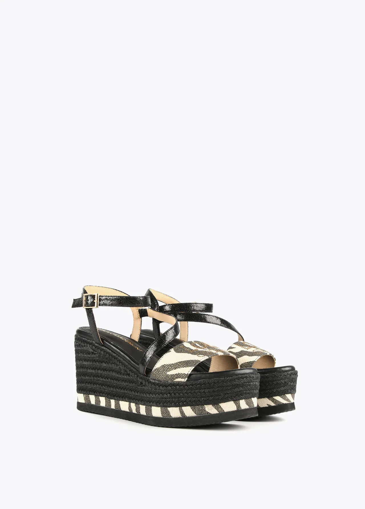 sandalia_cua_negra_y_animal_print_1.webp Lola Casademunt Calzado<Sandalia cuña negra y animal print NEGRO-CRUDO
