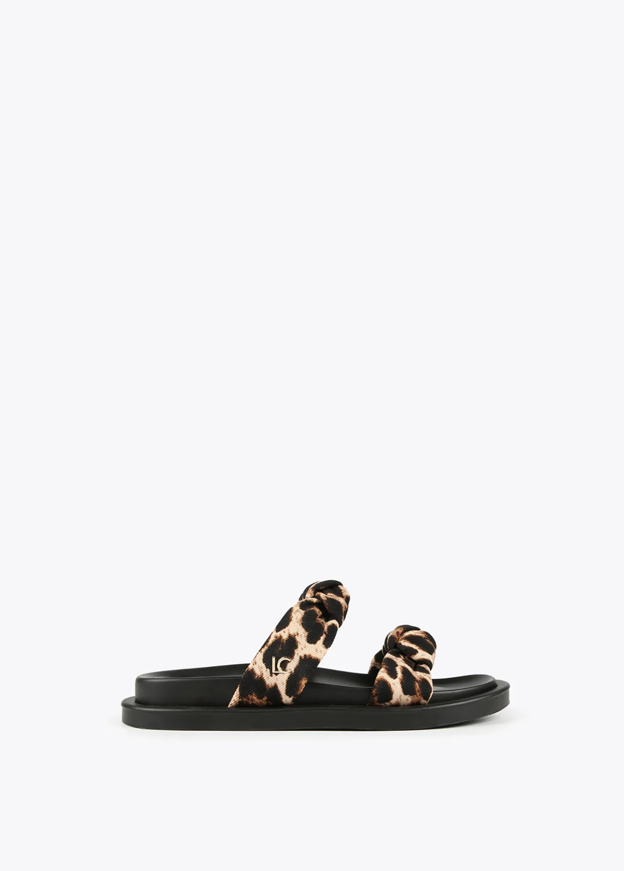 sandalia_plana_tiras_estampado_animal_1.webp Lola Casademunt Calzado | Baño<Sandalia plana tiras estampado animal MARRON-NEGRO