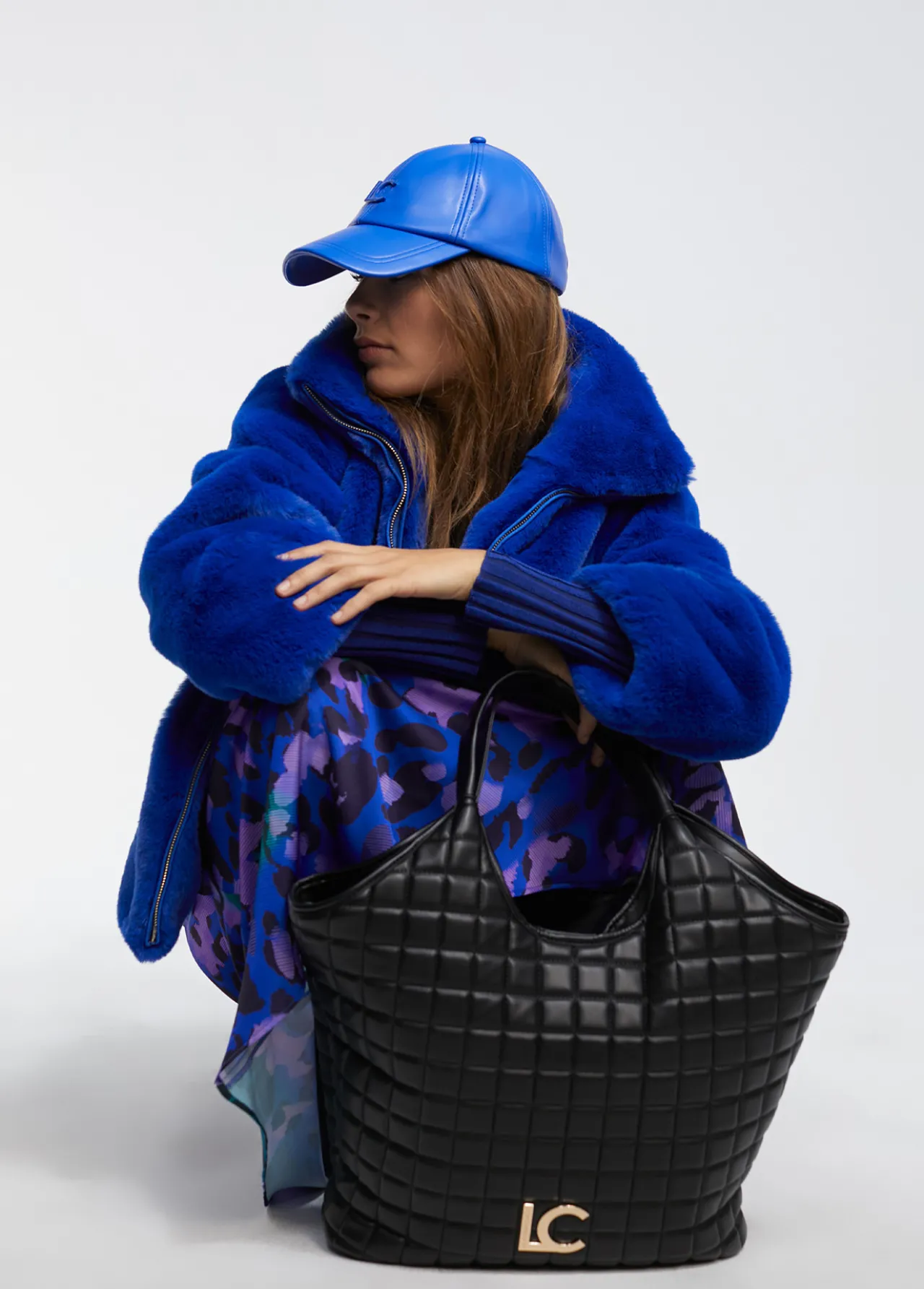 shopper_acolchado_de_cuadros_5.webp Lola Casademunt Bolsos De Hombro | Bolsos Shopper<Shopper acolchado de cuadros NEGRO
