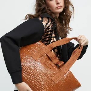 Lola Casademunt Bolsos Shopper | Bolsos De Hombro<Shopper efecto charol MARRON