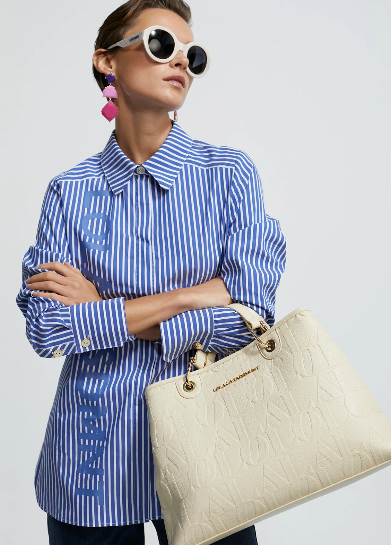shopper_grabado_1-1.webp Lola Casademunt Bolsos Shopper | Bolsos De Hombro<Shopper grabado NEGRO