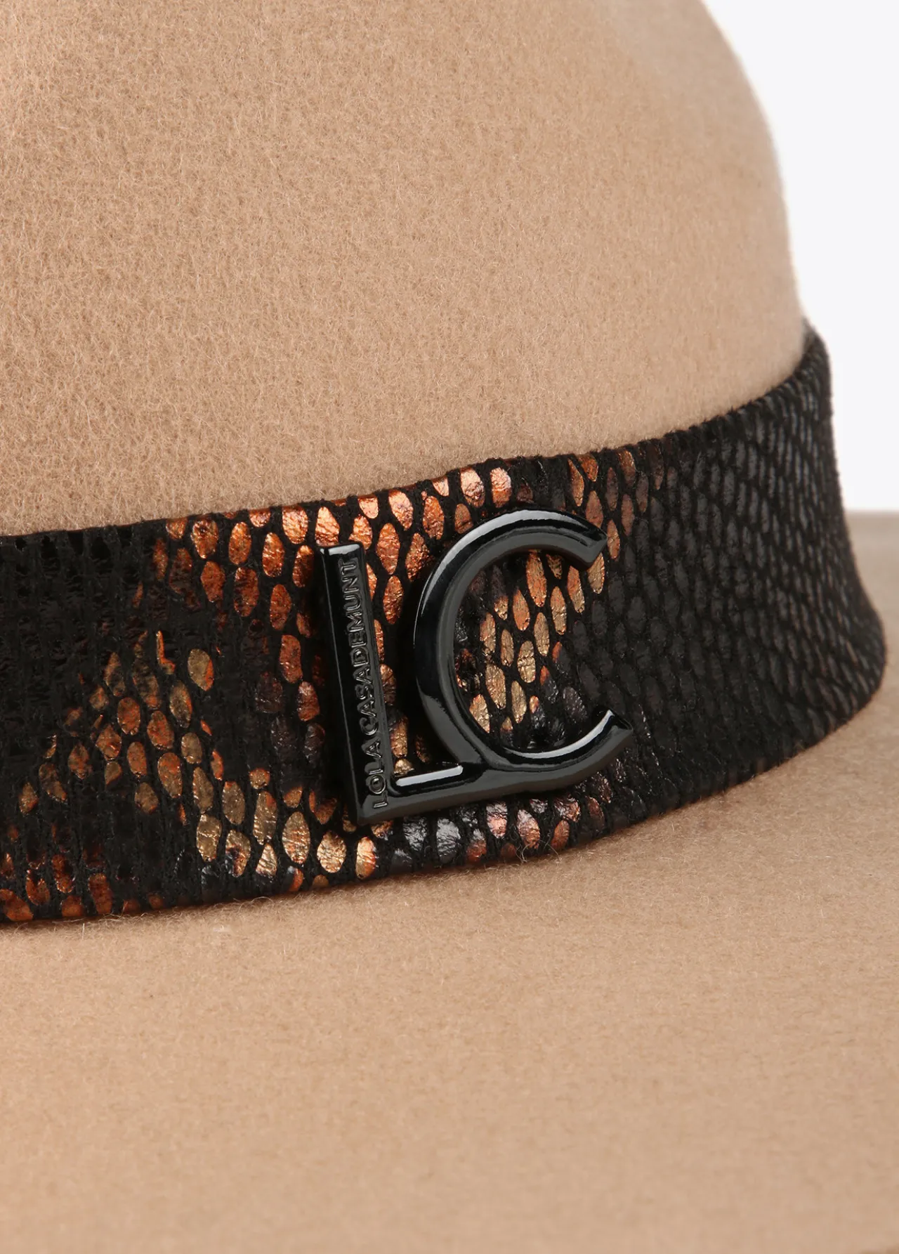 sombrero_fieltro_lana_1.webp Lola Casademunt Gorros Sombreros Y Guantes<Sombrero fieltro lana CAMEL