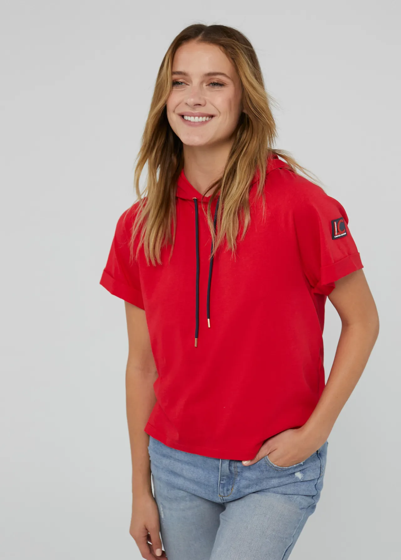 sudadera_manga_corta_roja_de_algodn___lola_casademunt_0.webp Lola Casademunt Sudaderas<Sudadera manga corta roja de algodón 100% - Lola Casademunt BLANCO