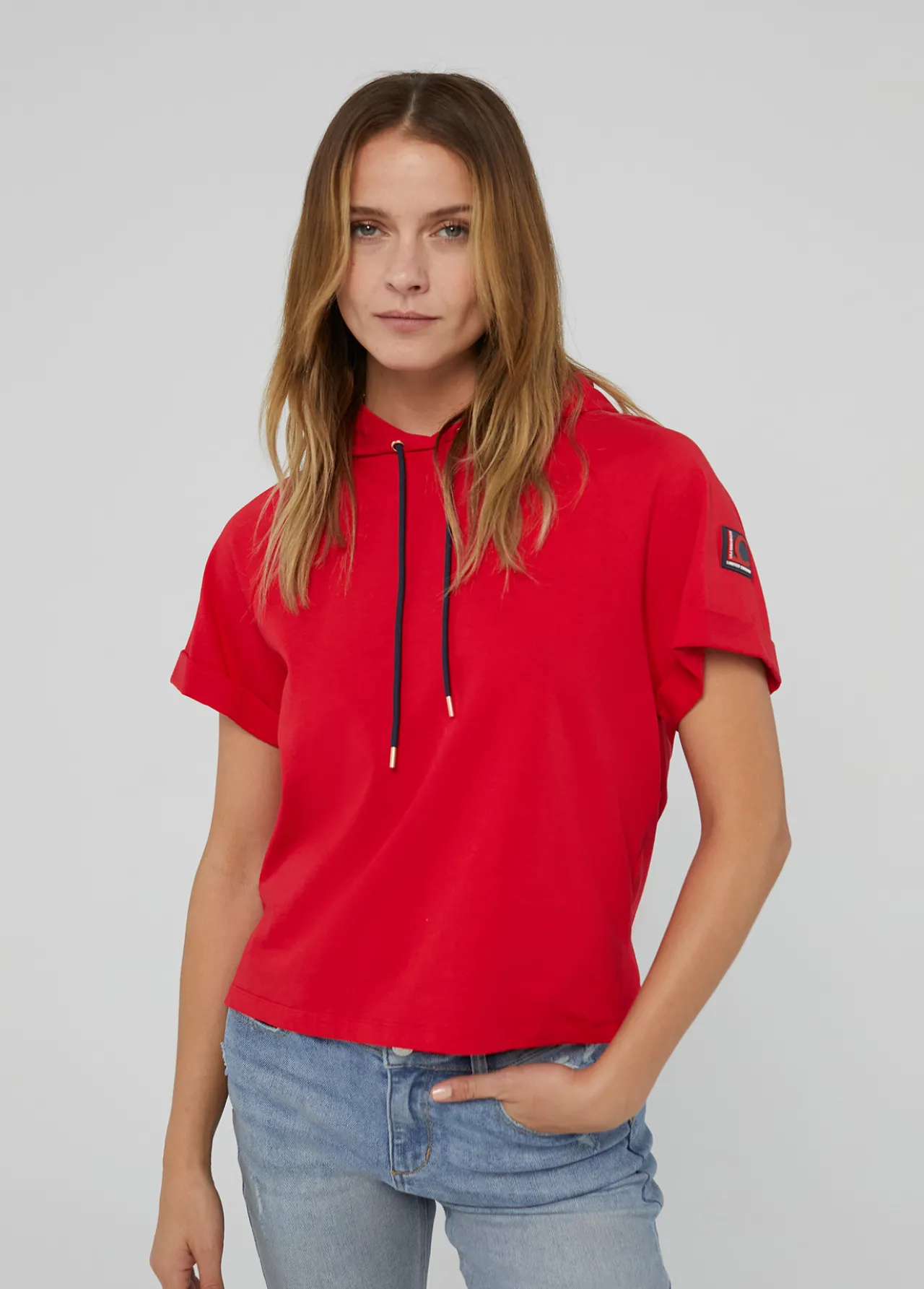 sudadera_manga_corta_roja_de_algodn___lola_casademunt_3.webp Lola Casademunt Sudaderas<Sudadera manga corta roja de algodón 100% - Lola Casademunt BLANCO