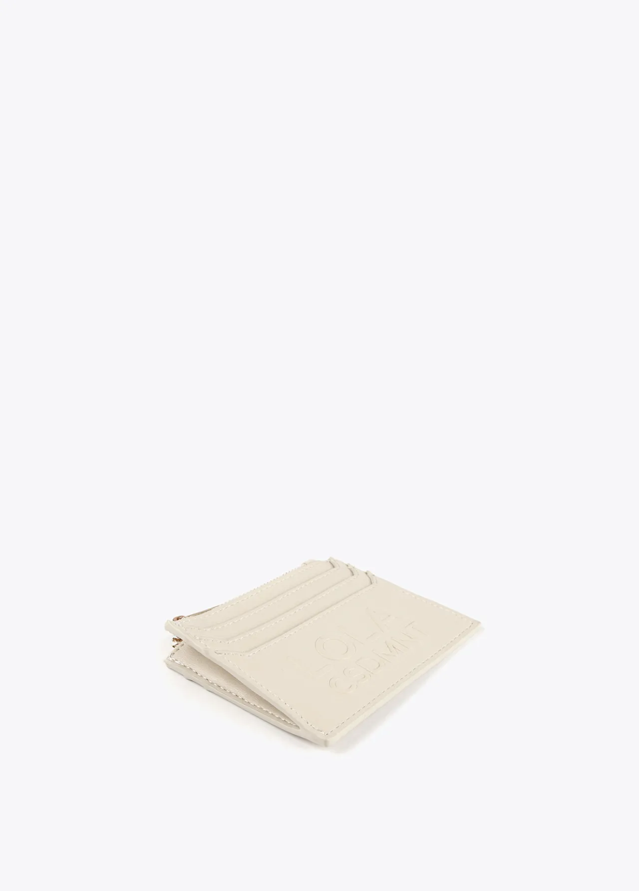 tarjetero_logo_con_relieve_3-2.webp Lola Casademunt Accesorios<Tarjetero logo con relieve FUCSIA