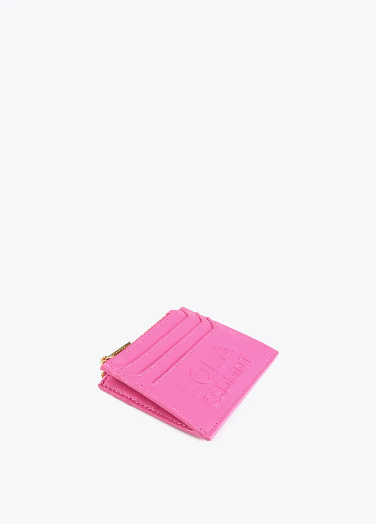 tarjetero_logo_con_relieve_3.webp Lola Casademunt Accesorios | Bolsos<Tarjetero logo con relieve FUCSIA