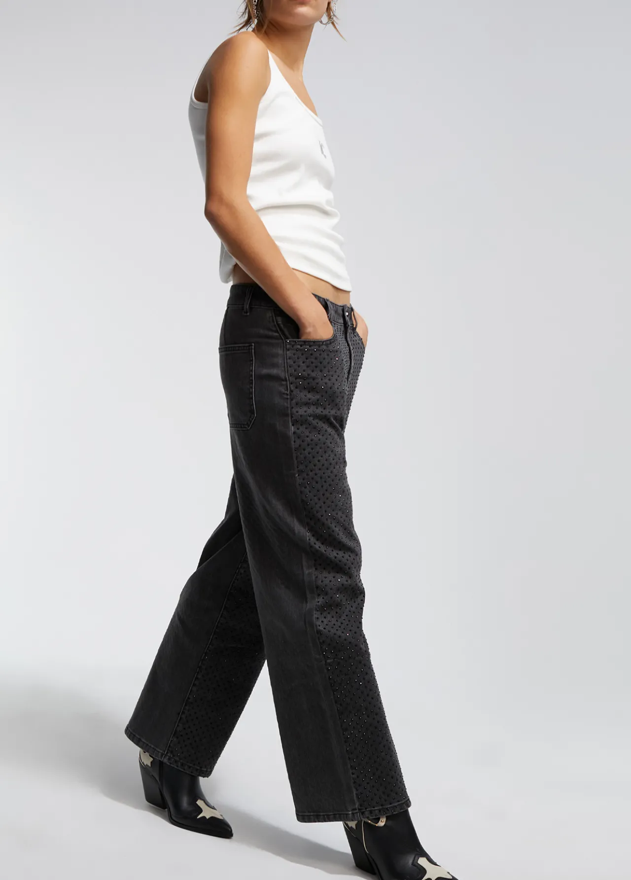 tejano_detalle_strass_3.webp Lola Casademunt Pantalones<Tejano detalle strass TEJANOGRIS