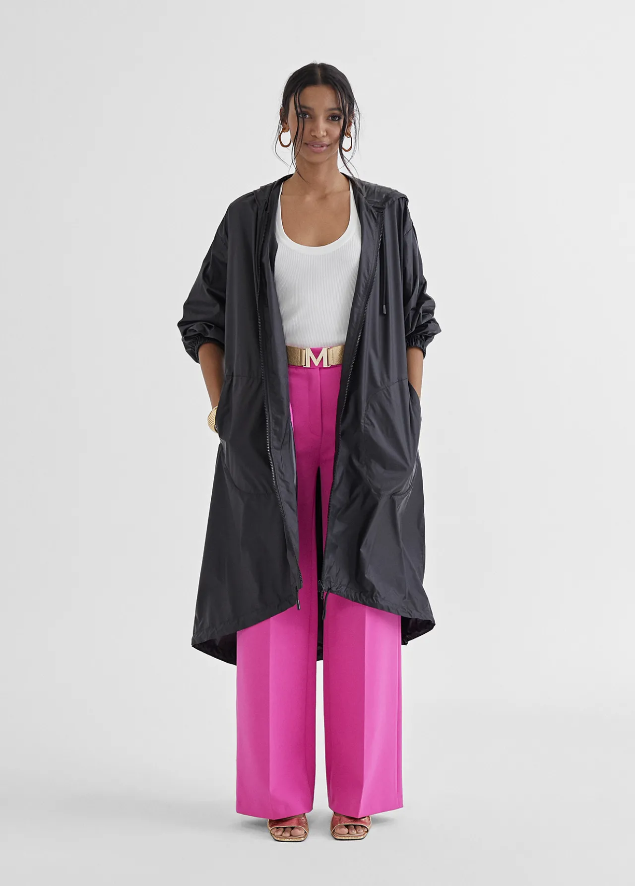 top_con_detalle_en_lurex_2-1.webp Lola Casademunt Camisetas Y Tops<Top con detalle en lurex BLANCO
