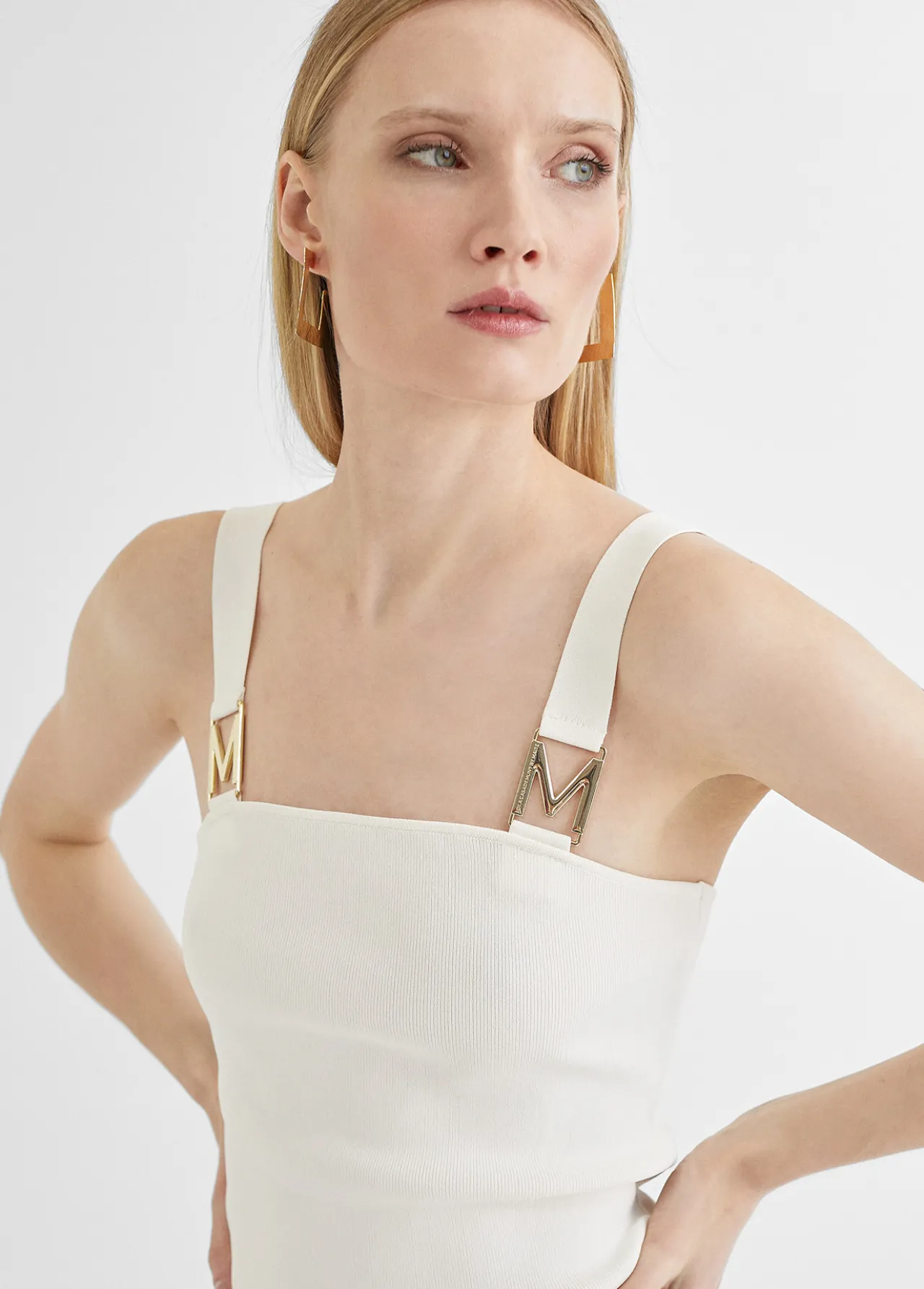 top_de_punto_0.webp Lola Casademunt Camisetas Y Tops | Punto<Top de punto CRUDO