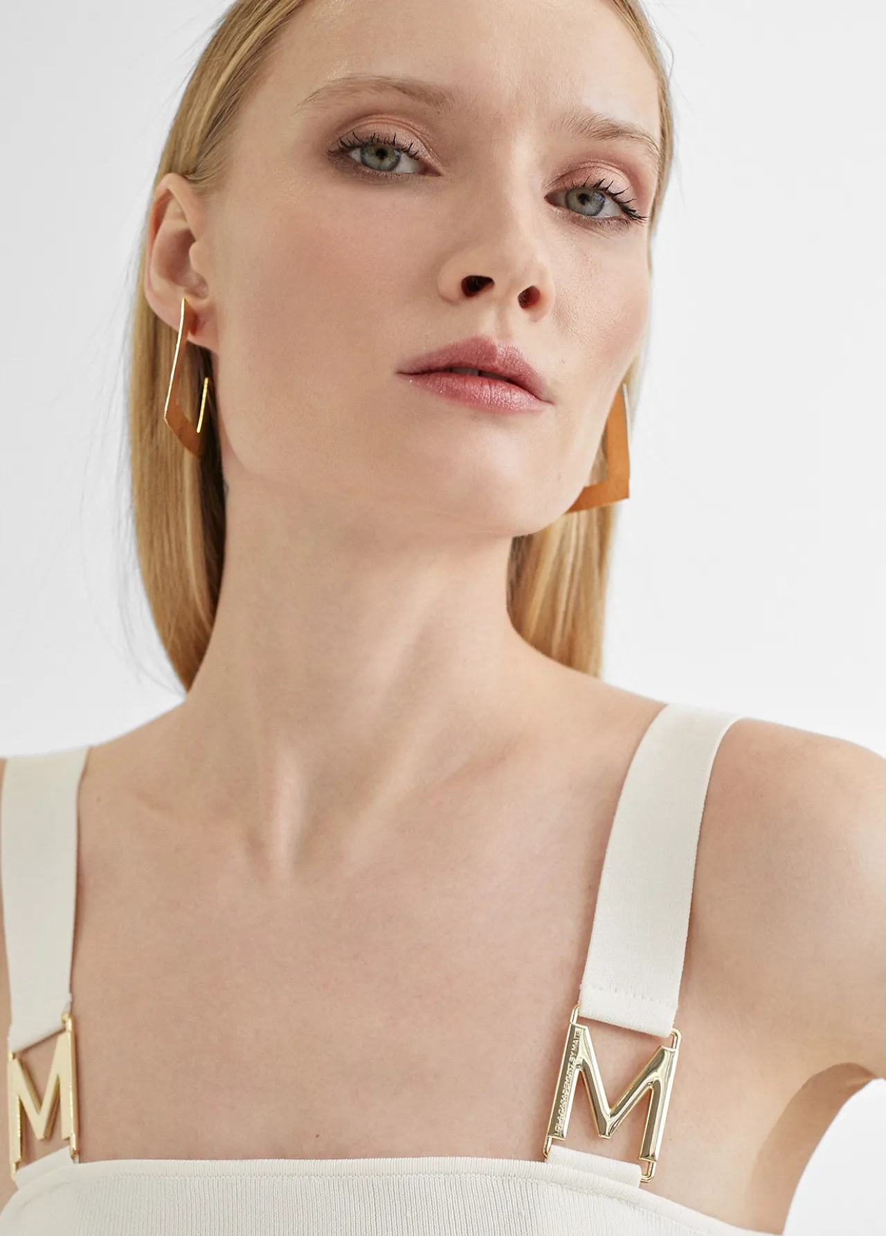 top_de_punto_1.webp Lola Casademunt Camisetas Y Tops | Punto<Top de punto CRUDO
