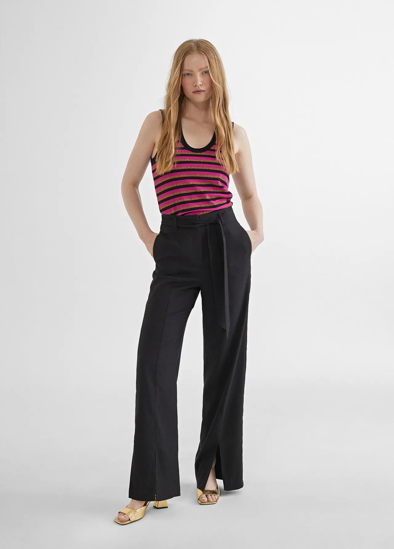 top_de_rayas_4.webp Lola Casademunt Camisetas Y Tops | Punto<Top de rayas NEGRO-ROSA