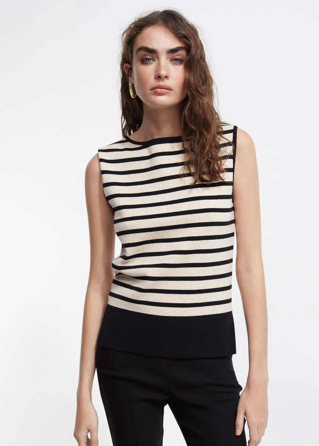 top_punto_rayas_2.webp Lola Casademunt Camisetas Y Tops | Punto<Top punto rayas NEGRO-CRUDO