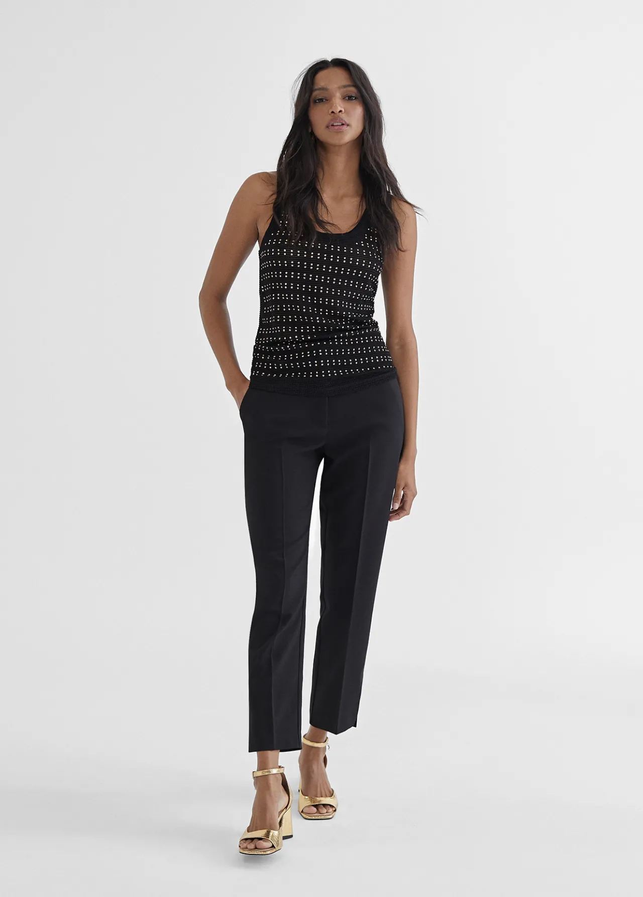 top_semi_transparente_negro_1.webp Lola Casademunt Camisetas Y Tops<Top semi transparente NEGRO