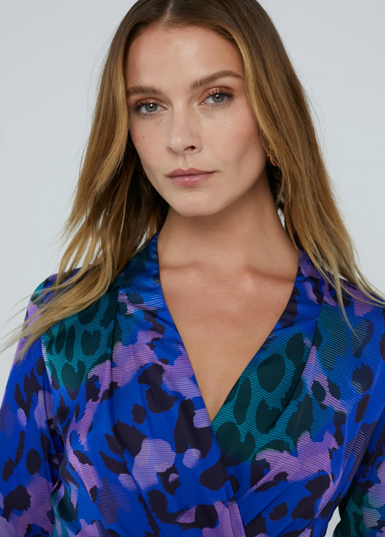 vestido_estampado_animal_print_6-1.webp Lola Casademunt Animal Print | Vestidos Y Faldas<Vestido estampado animal print AZUL-NEGRO