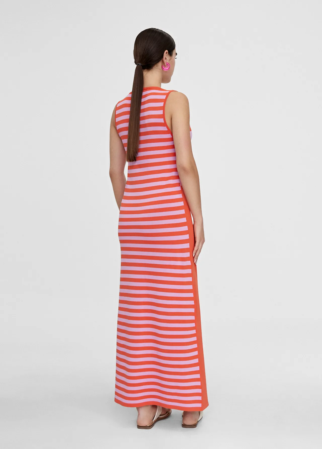 vestido_largo_de_punto_4-2.webp Lola Casademunt Vestidos Y Faldas<Vestido largo de punto AZUL-BLANCO