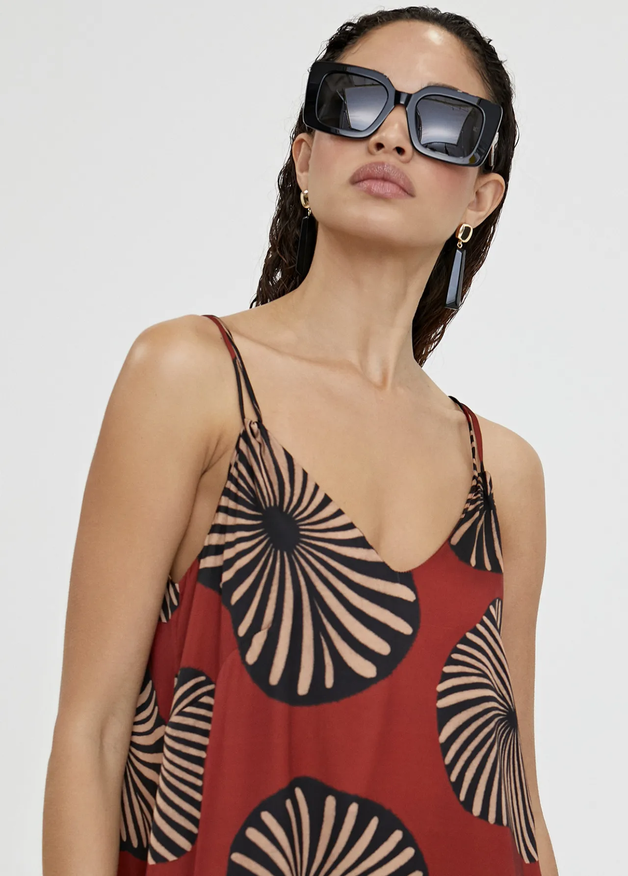 vestido_largo_estampado_2.webp Lola Casademunt Vestidos Y Faldas<Vestido largo estampado ROJO-NEGRO