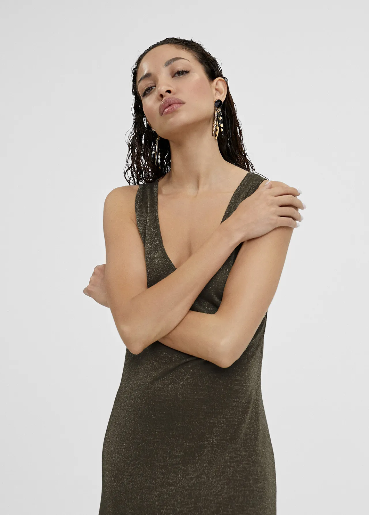 vestido_largo_negro_y_dorado_6.webp Lola Casademunt Vestidos Y Faldas | Punto<Vestido largo y dorado NEGRO
