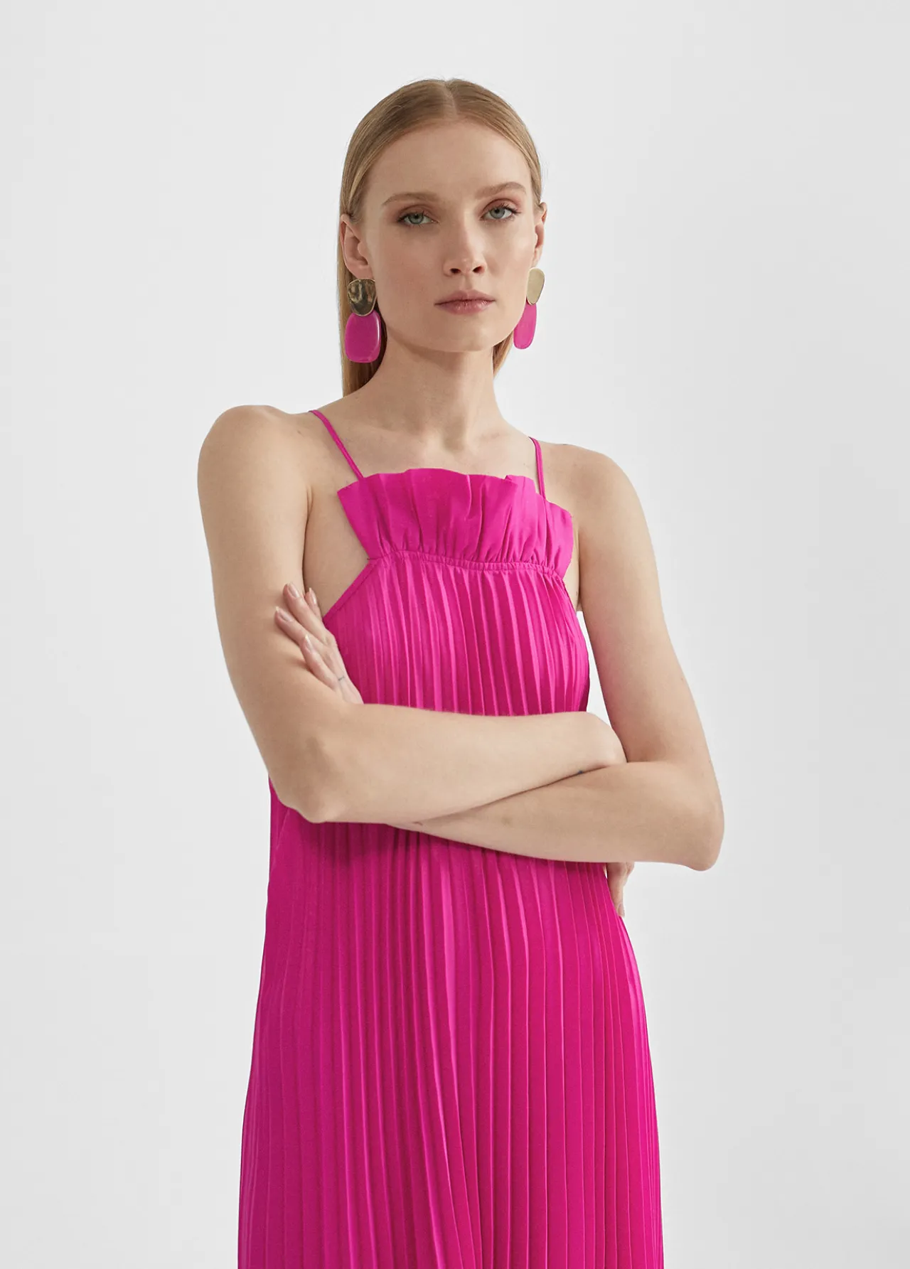 vestido_largo_plisado_5.webp Lola Casademunt Vestidos Y Faldas<Vestido largo plisado FUCSIA