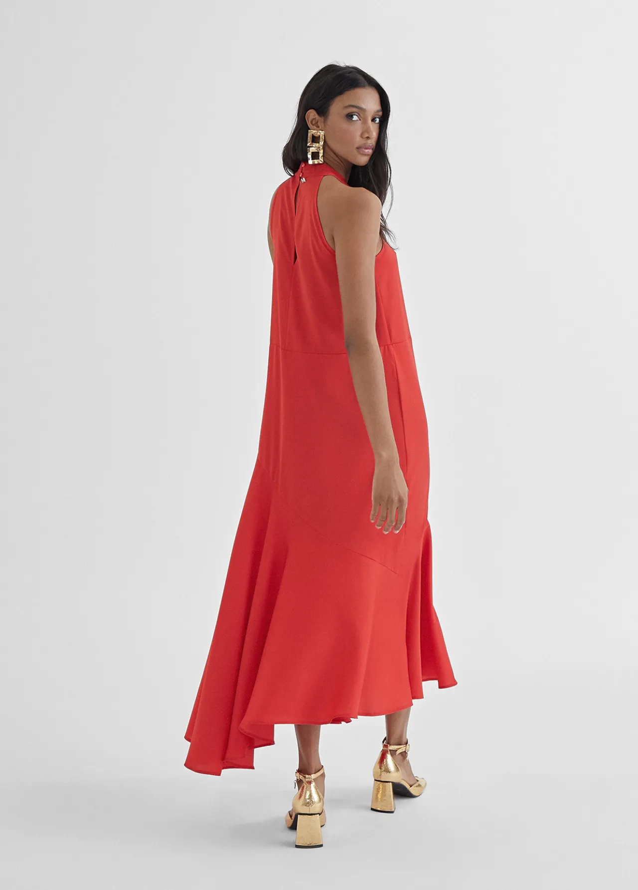 vestido_midi_cuello_halter_cruzado_1.webp Lola Casademunt Vestidos Y Faldas<Vestido midi cuello halter cruzado ROJO