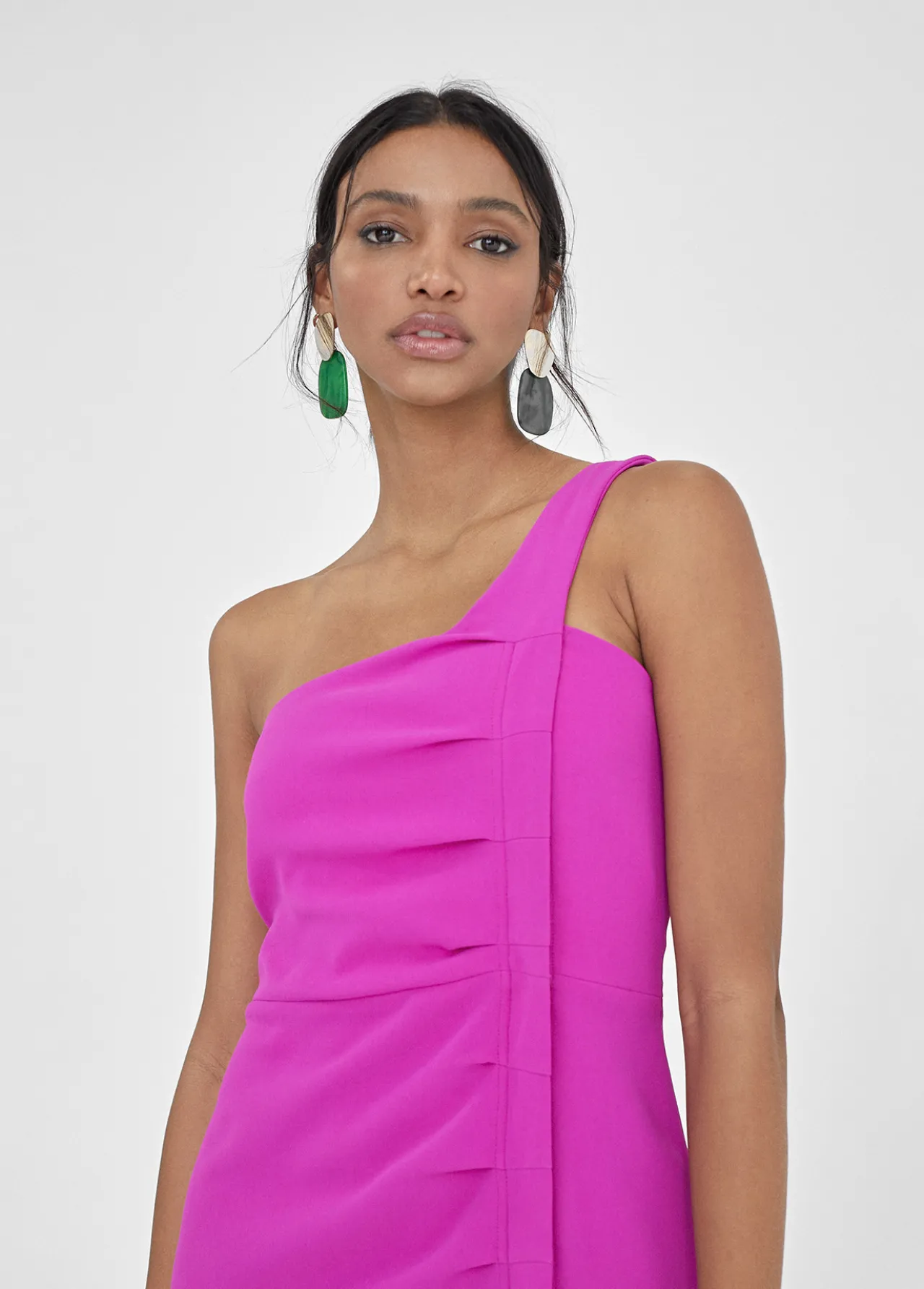 vestido_midi_tirante_asimtrico_3-1.webp Lola Casademunt Vestidos Y Faldas<Vestido midi tirante asimétrico MAGENTA