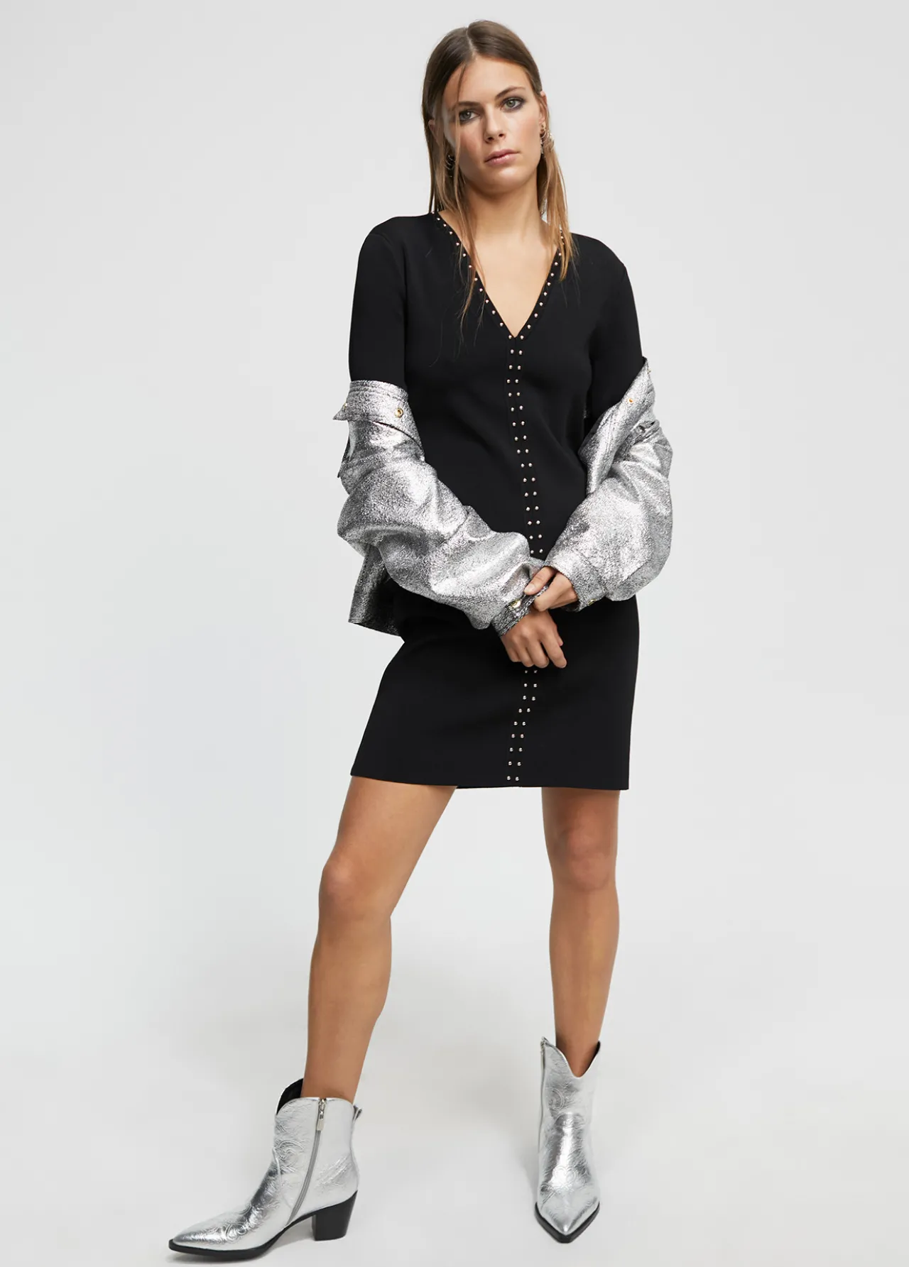 vestido_punto_tachas_5.webp Lola Casademunt Punto | Vestidos Y Faldas<Vestido punto tachas NEGRO