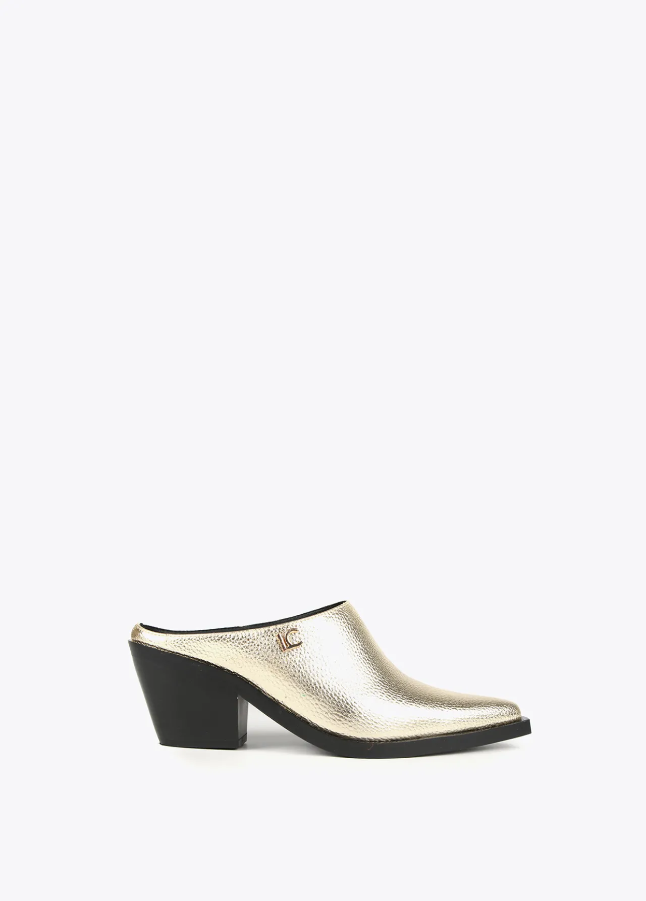 zueco_dorado_con_punta_0.webp Lola Casademunt Calzado<Zueco dorado con punta NEGRO