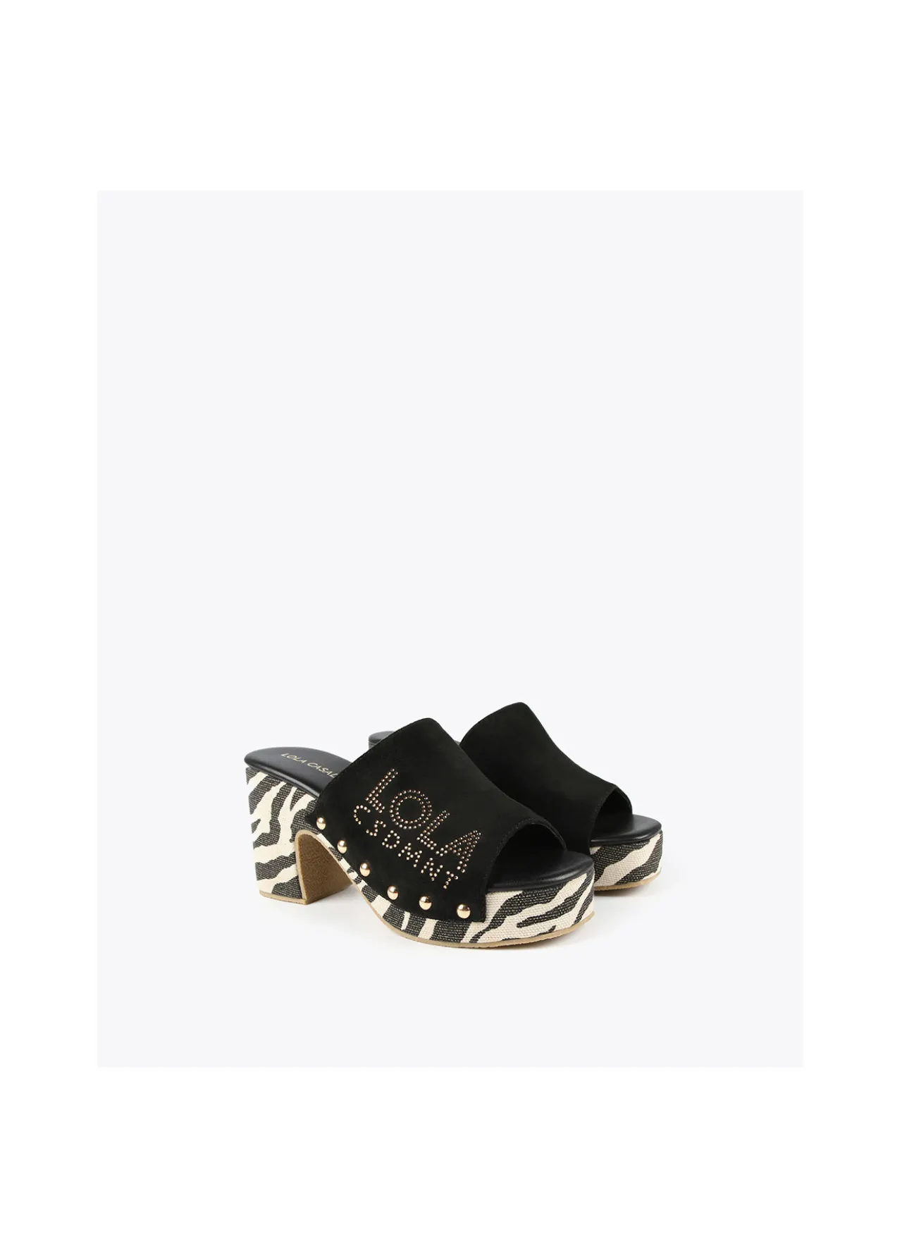 zueco_suela_zebra_y_logo_dorado_1.webp Lola Casademunt Calzado<Zueco suela zebra y logo dorado. NEGRO