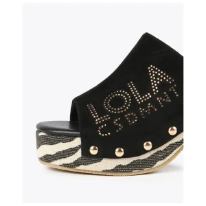 Lola Casademunt Calzado<Zueco suela zebra y logo dorado. NEGRO